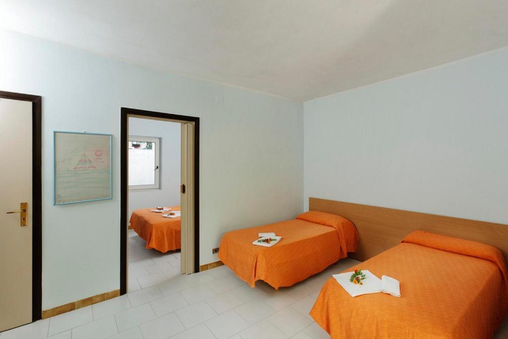 Hotel Villaggio Costa Ripa Rodi Garganico Quarto foto